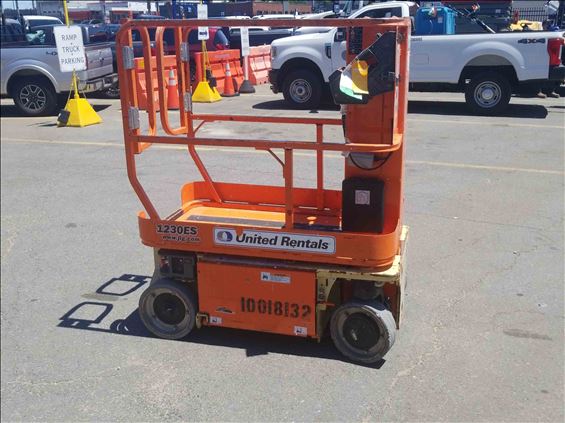 2012 JLG 1230ES Vertical Lift
