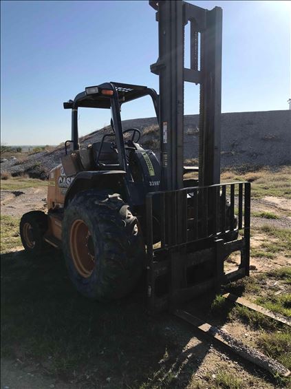 2016 Case 586H Rough Terrain Forklift