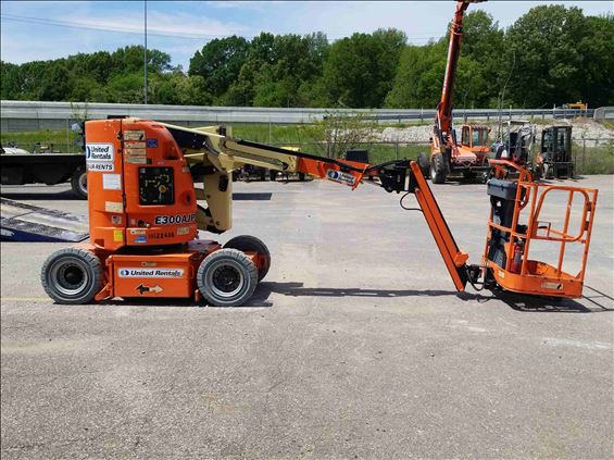 2013 JLG E300AJP Boom Lift