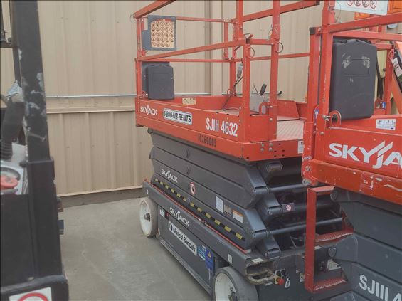 2015 Skyjack SJIII4632 Scissor Lift