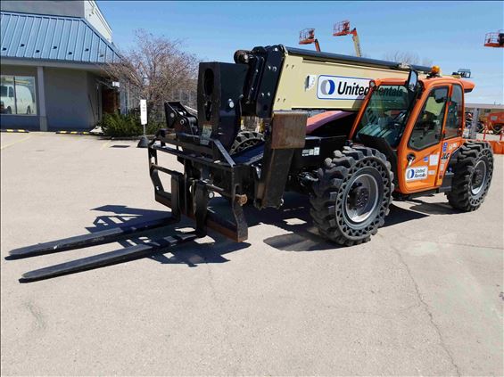 2016 JLG 1055 Rough Terrain Forklift
