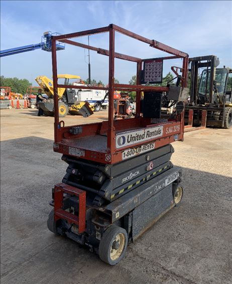 2014 Skyjack SJIII3219 Scissor Lift
