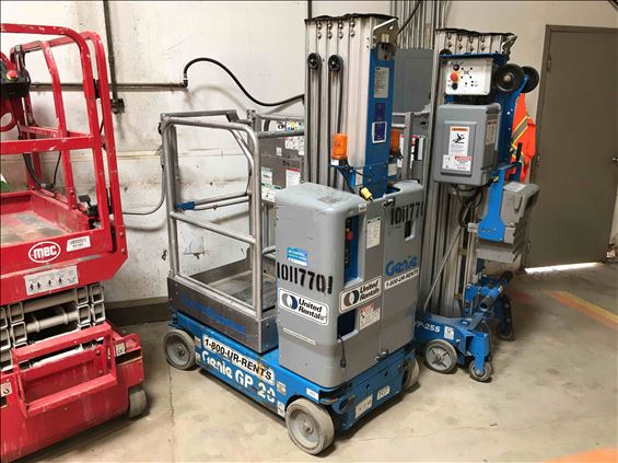 2013 Genie GR-20 Scissor Lift