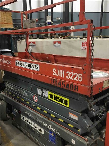 2013 Skyjack SJIII3226 Scissor Lift