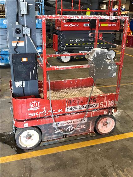 2015 Skyjack SJ16 Scissor Lift