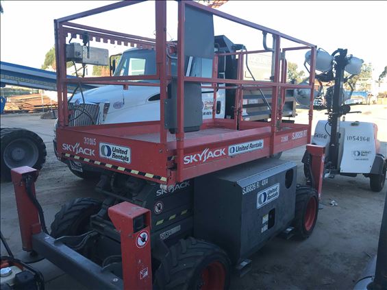 2016 Skyjack SJ6826RT Scissor Lift