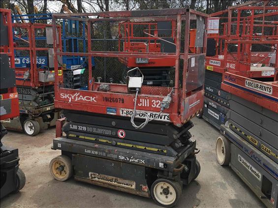 2013 Skyjack SJIII3219 Scissor Lift