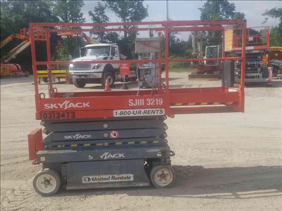2014 Skyjack SJIII3219 Scissor Lift