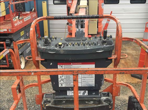 2012 JLG E300AJP Boom Lift