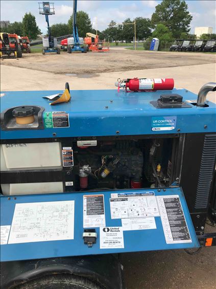 2017 Miller Welders BIG BLUE 400D Welder