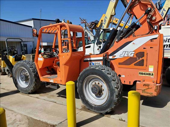 2014 SKYTRAK 10054 Rough Terrain Forklift