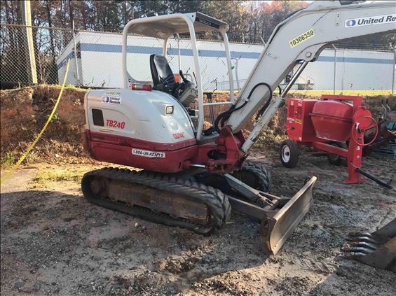 2015 Takeuchi TB240 Mini-Excavator