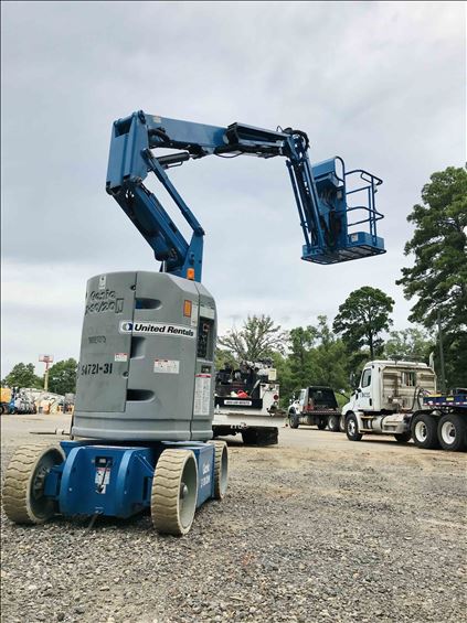 2012 Genie Z-30/20N Boom Lift