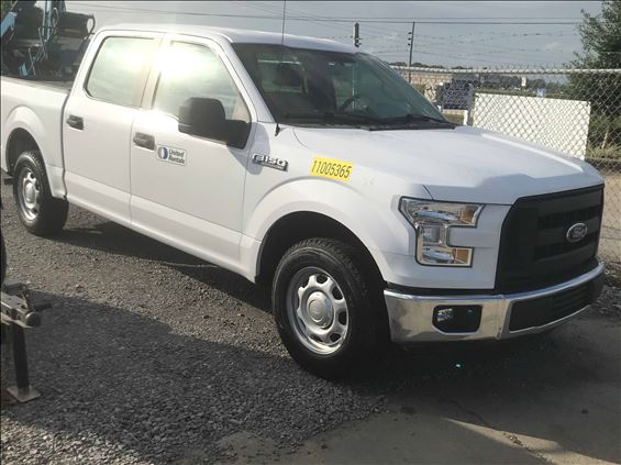 2015 Ford F150CREWXLG2WD Truck