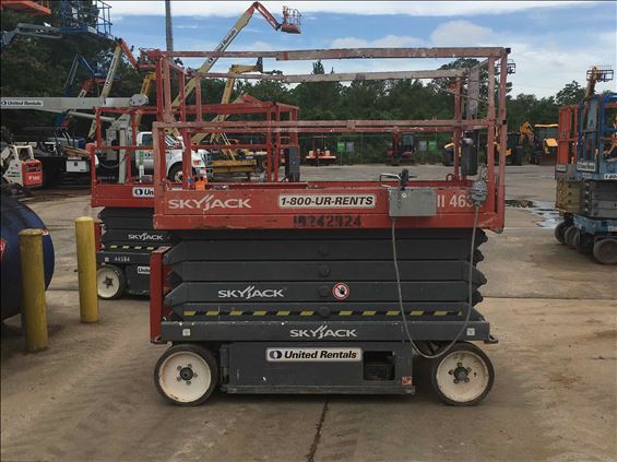 2014 Skyjack SJIII4632 Scissor Lift