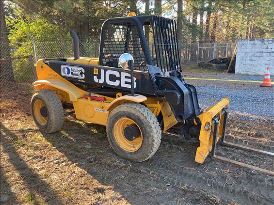2014 JCB 520-50 Rough Terrain Forklift