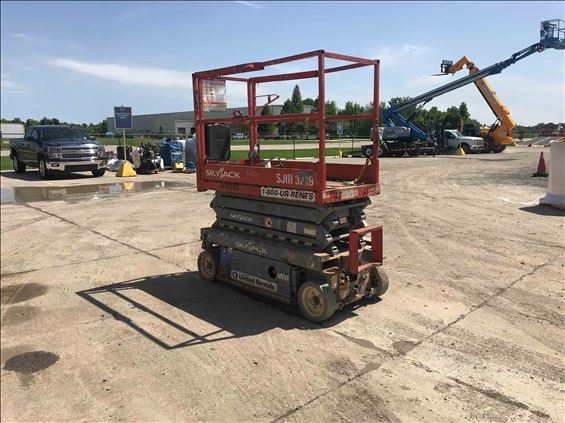 2014 Skyjack SJIII3219 Scissor Lift