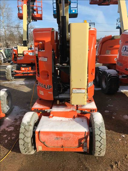 2013 JLG E300AJP Boom Lift