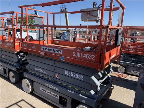 2014 Skyjack SJIII4632 Scissor Lift