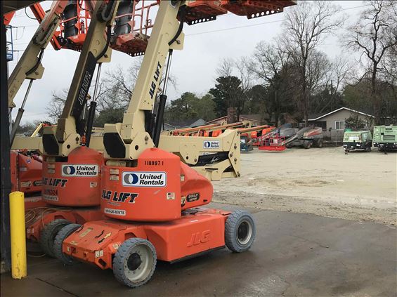2011 JLG E400AJPN Boom Lift