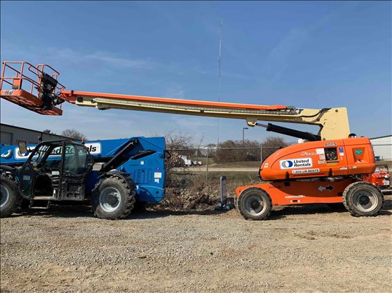 2010 JLG 800S Boom Lift