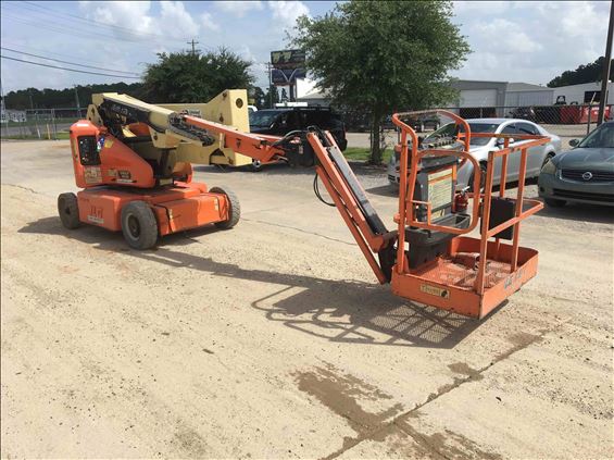 2012 JLG E400AJPN Boom Lift