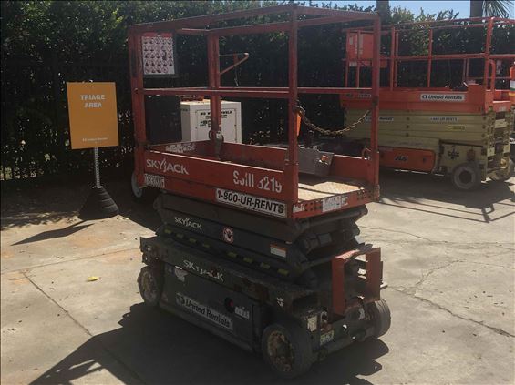 2015 Skyjack SJIII3219 Scissor Lift