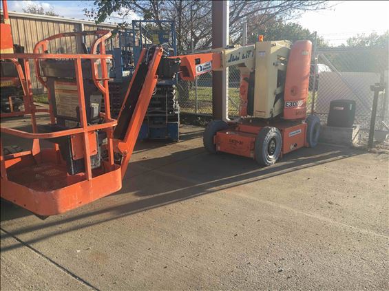2012 JLG E300AJ Boom Lift