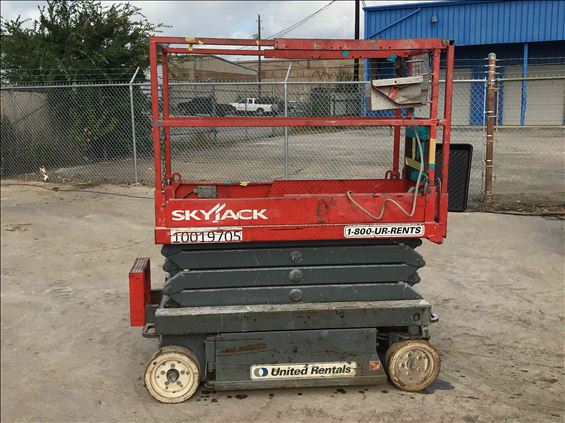 2012 Skyjack SJIII3219 Scissor Lift