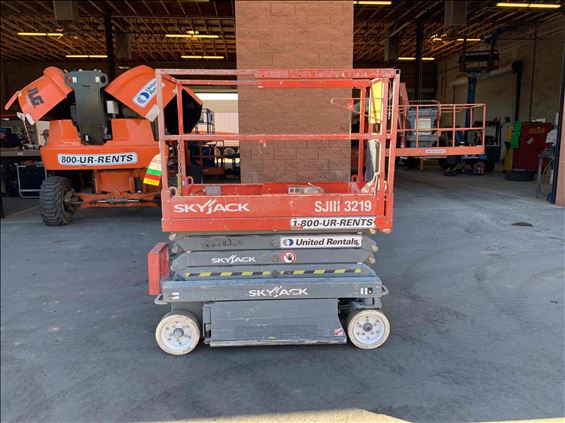 2015 Skyjack SJIII3219 Scissor Lift