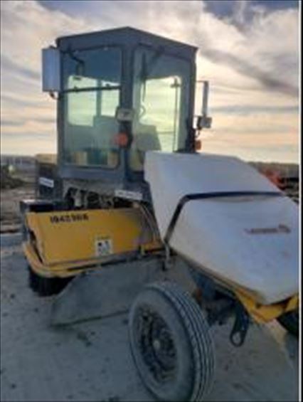 2015 LAY-MOR SM400