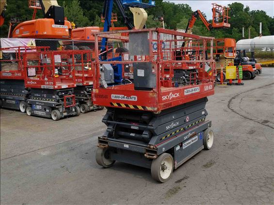 2014 Skyjack SJIII4626 Scissor Lift