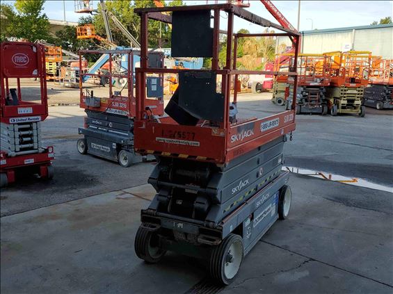 2015 Skyjack SJIII3226 Scissor Lift
