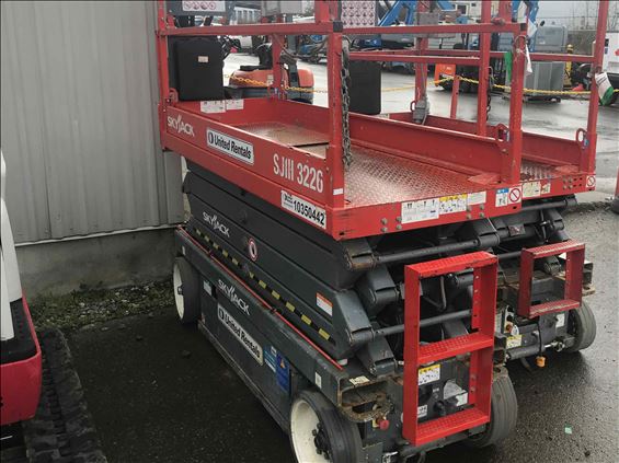 2015 Skyjack SJIII3226 Scissor Lift