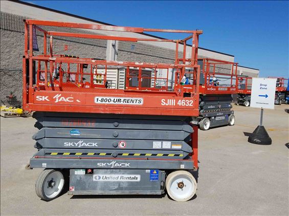 2014 Skyjack SJIII4632 Scissor Lift