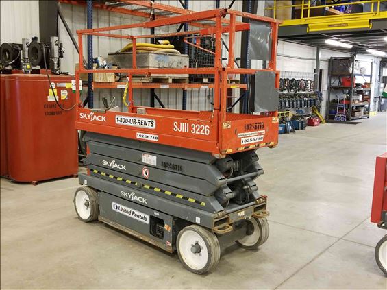 2014 Skyjack SJIII3226 Scissor Lift
