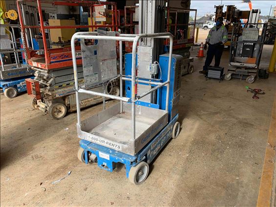 2012 Genie GR-20 Vertical Lift