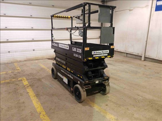 2014 Skyjack SJIII3226 Scissor Lift