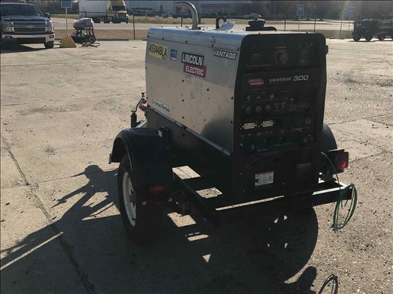 2017 Lincoln Electric Vantage 300 Welder