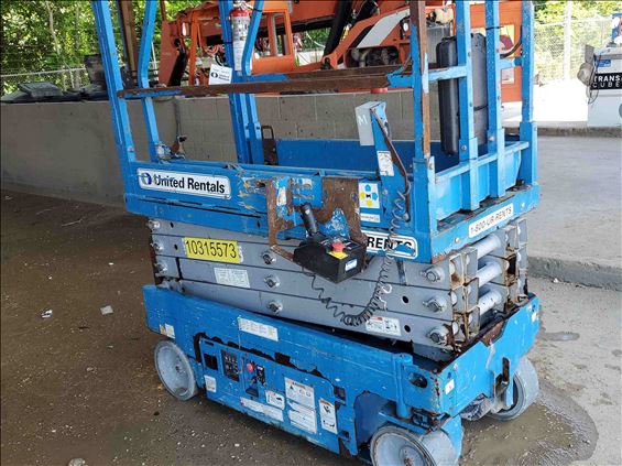 2014 Genie GS-1930 Scissor Lift