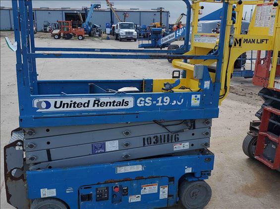 2014 Genie GS-1930 Scissor Lift