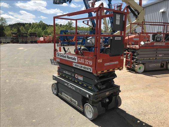 2014 Skyjack SJIII3219 Scissor Lift