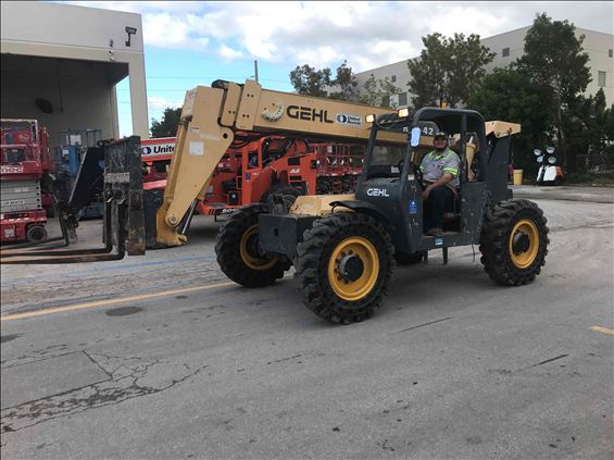 2013 Gehl RS6-42 Rough Terrain Forklift