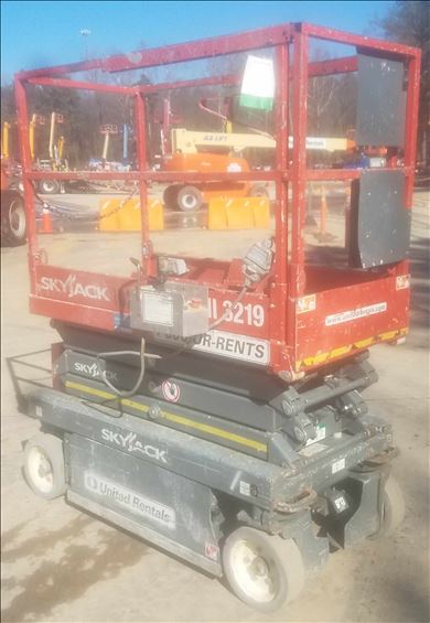 2014 Skyjack SJIII3219 Scissor Lift