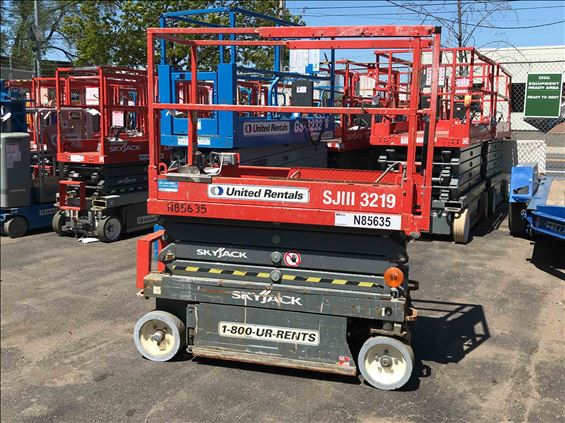 2014 Skyjack SJIII3219 Scissor Lift