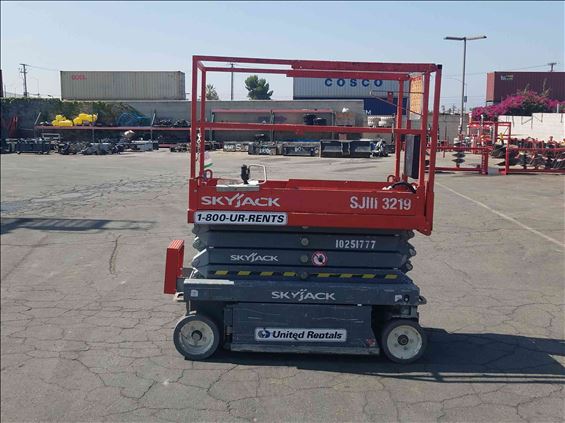 2014 Skyjack SJIII3219 Scissor Lift