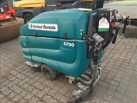 2016 Tennant M-5700