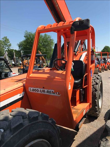2014 SKYTRAK 8042 Rough Terrain Forklift