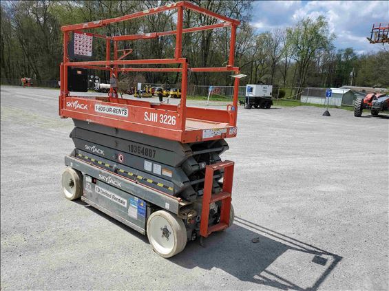 2015 Skyjack SJIII3226 Scissor Lift