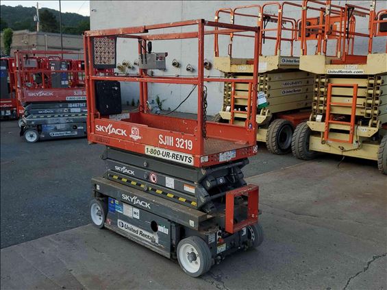 2015 Skyjack SJIII3219 Scissor Lift